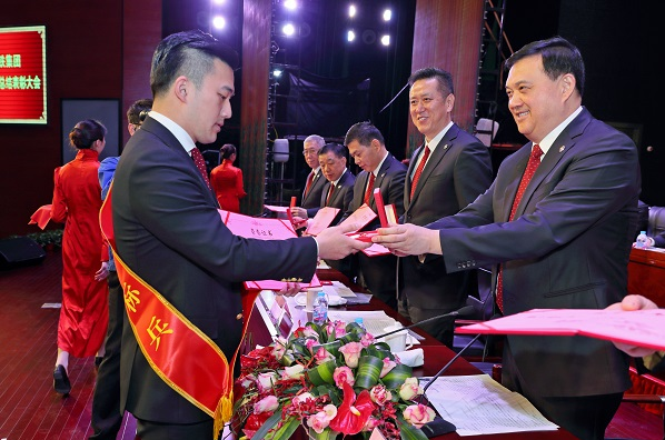 中天钢铁2017年 铁、钢、材均突破1000万吨-新华网.png